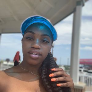 Meet your Posher, Markia